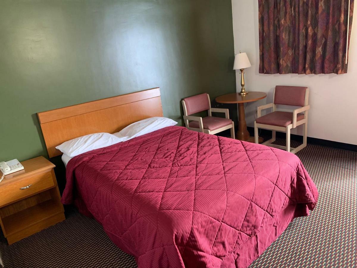 Budget Lodge Newton Falls Buitenkant foto